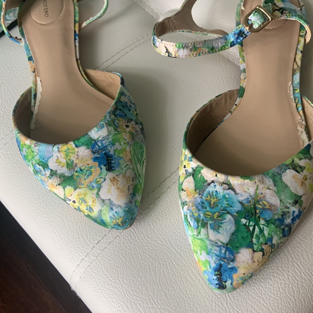 Land’s End Evelyn floral pointed toe flats